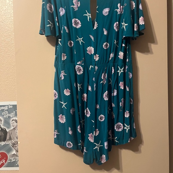 Torrid size 0 Romper - Picture 12 of 13